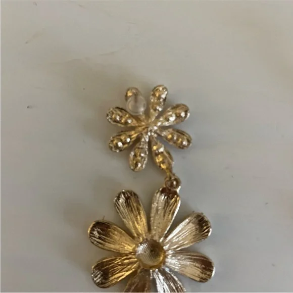 Daisy Drop Earrings in Gold and White - Picture 6 of 8